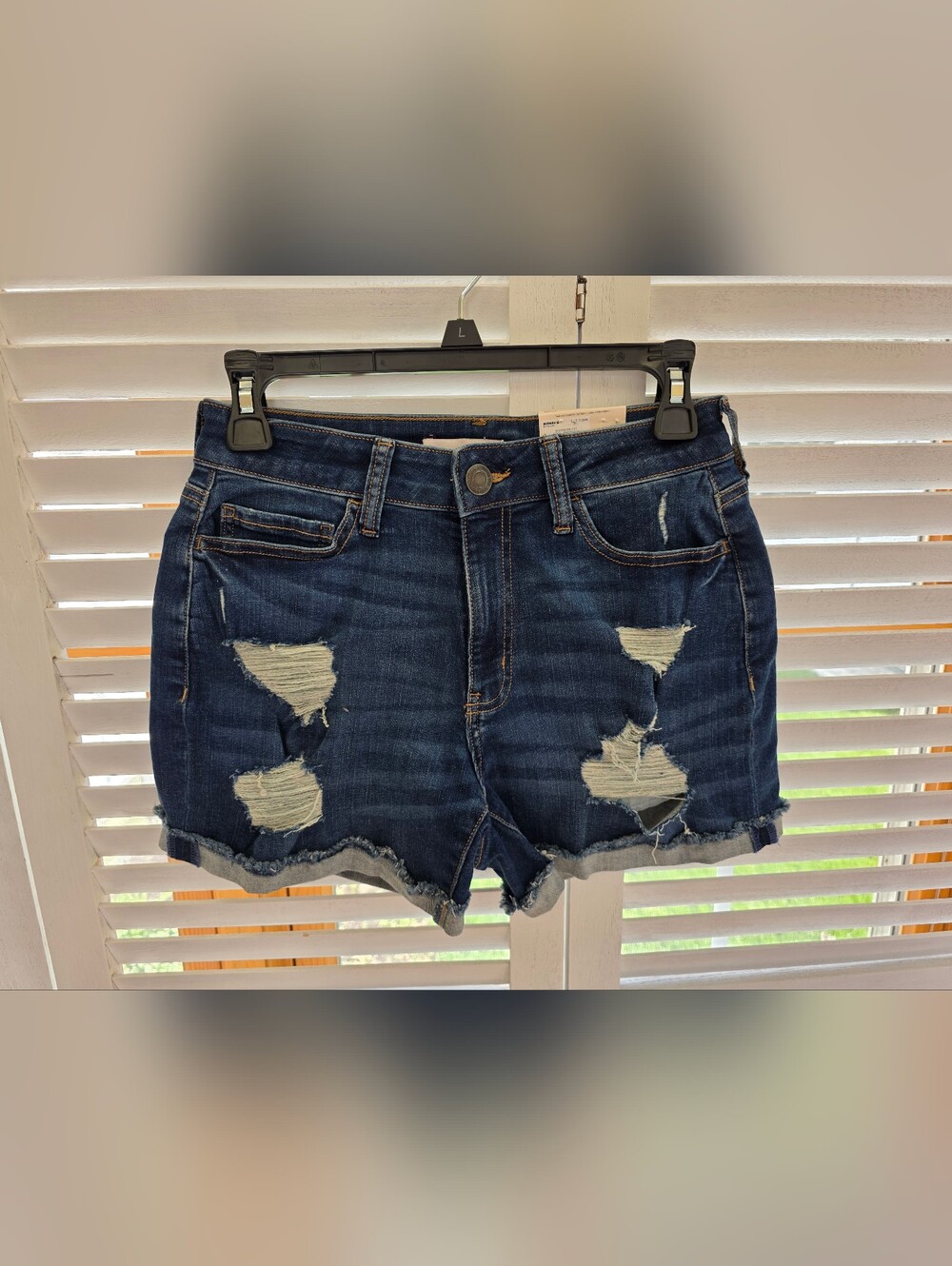 So High-rise Curvy Midi Junior Shorts Size 7/28W